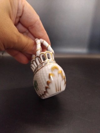 Cesta Herend Porcelana Dorada