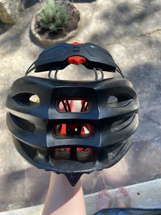 Casco MET Negro