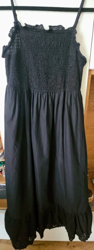 Maxivestido negro tirantes