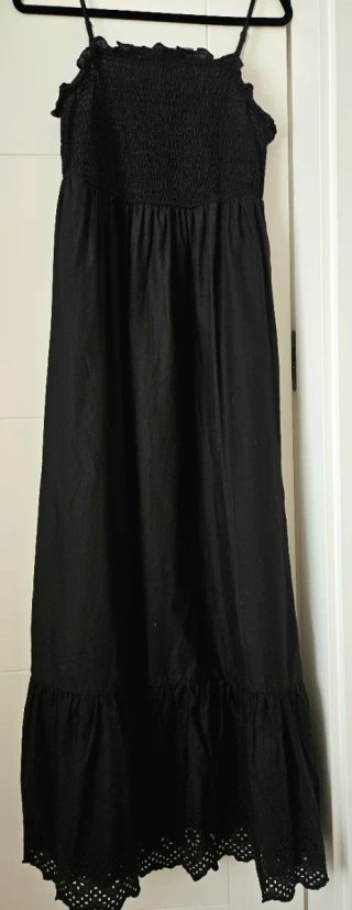 Maxivestido negro tirantes