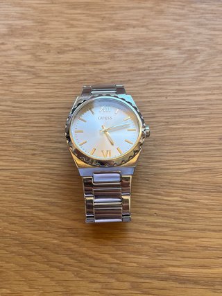 Reloj Guess plateado hombre