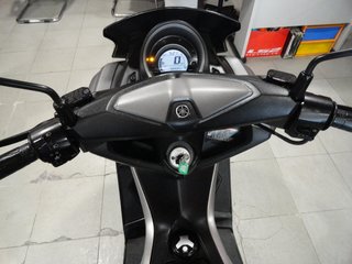 Yamaha N-MAX 125