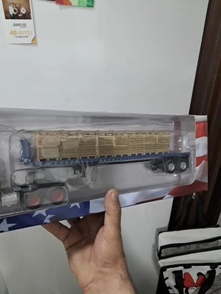 Camión Americano 1:43