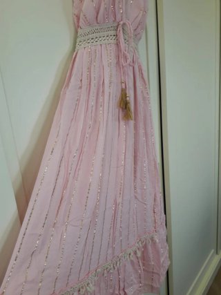 Vestido Boho con detalles dorados