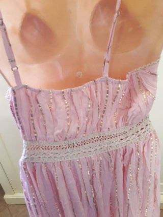 Vestido Boho con detalles dorados