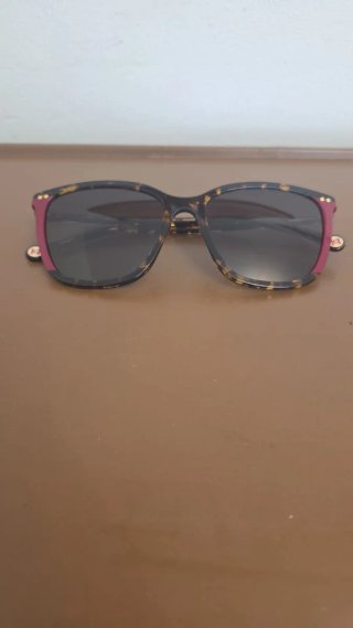 Gafas de sol Carolina Herrera marrones y rojas