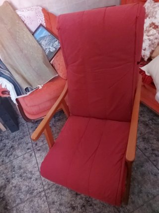 Sillón de descanso rojo