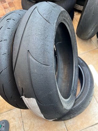 Dunlop D213 GP Pro 2 120/180 Neumático Moto