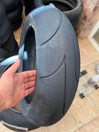 Dunlop D213 GP Pro 2 120/180 Neumático Moto