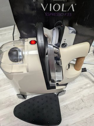 Ferro da stiro con caldaia Viola Espresso F35. NUOVO!!
