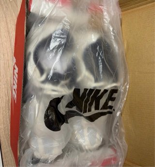 Zapatillas Nike Beige y Gris