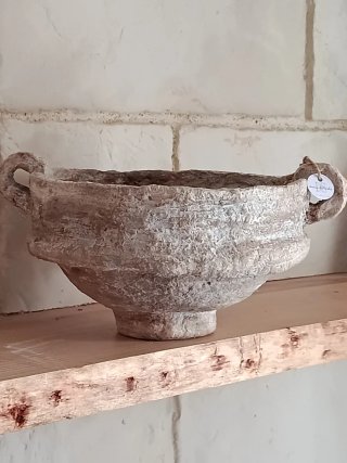 Vasija de papel maché beige y marrón Hecha a mano