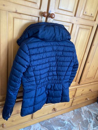Chaqueta acolchada azul marino