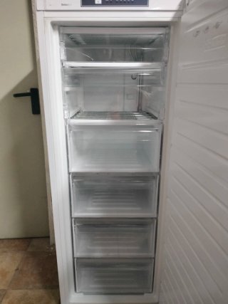 Congelador vertical Selecline