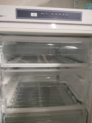 Congelador vertical Selecline