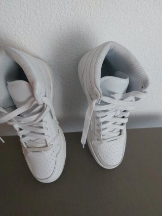 Zapatillas Puma T42.5 Blancas