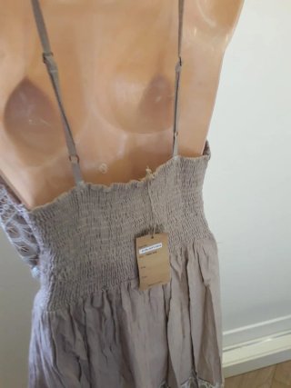 Vestido Boho Chic Beige con Bordados