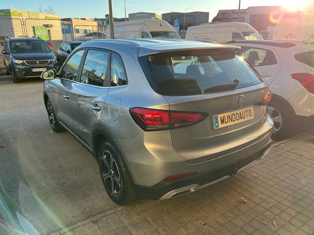 MG ZS HIBRIDO 194CV 2025