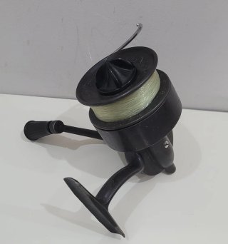 Carrete de Pesca Segarra Negro
