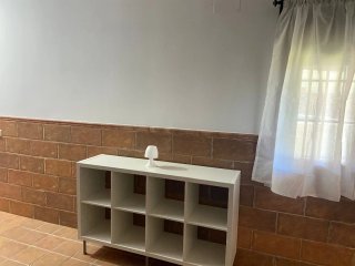 Alquiler de casa de campo , equipada y 1 km playa.