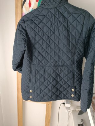 chaqueta acolchada Zara azul marino. Talla 11/12