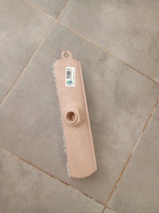 Cepillo para terraza madera y cerdas blancas