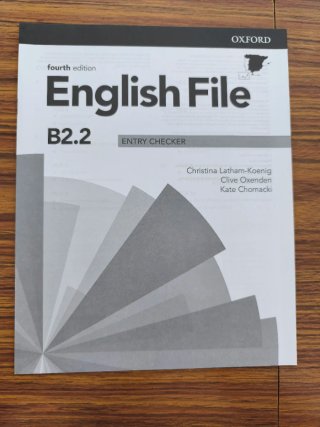English File With Online Practice for Speakers ...