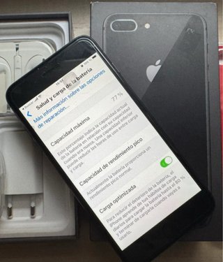iPhone 8 Plus Negro 64Gb Completo