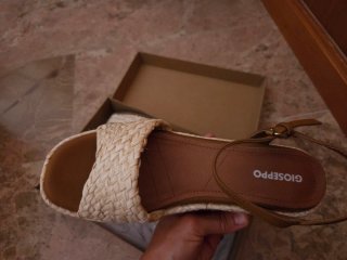 Sandalias de rafia Gioseppo beige/marrón