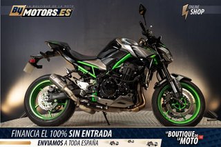 KAWASAKI z 900 *ESCAPE MIVV*TOMA DE USB**VINILO EN EL FARO*PROTECTOR DE RADIADOR*