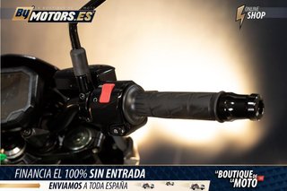 KAWASAKI z 900 *ESCAPE MIVV*TOMA DE USB**VINILO EN EL FARO*PROTECTOR DE RADIADOR*