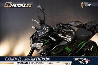 KAWASAKI z 900 *ESCAPE MIVV*TOMA DE USB**VINILO EN EL FARO*PROTECTOR DE RADIADOR*