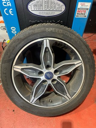 Llantas Ford Tourneo 17” 5x108 205 55 17 95