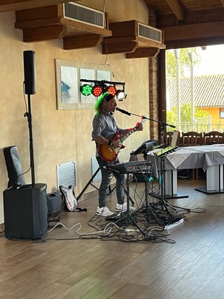 Cantante per compleanni, 40esimi, ecc...