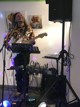 Cantante per compleanni, 40esimi, ecc...