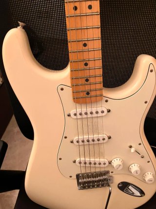 Fender Stratocaster Mexicana Blanca