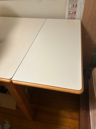 Mesa de cocina de madera
