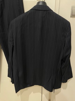 Traje de raya diplomática marca Caramelo