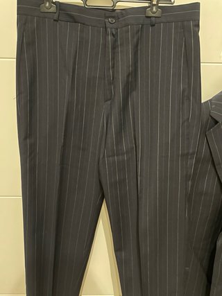 Traje de raya diplomática marca Caramelo