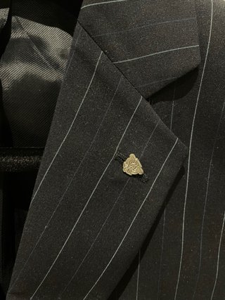 Traje de raya diplomática marca Caramelo
