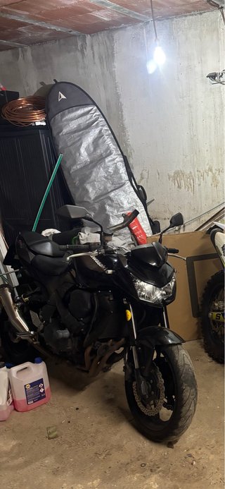 Kawasaki Z750 Negra