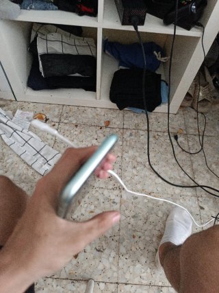 Movil en perfecto estado en verde agua