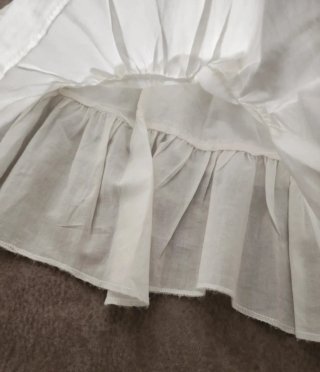 Falda blanca volantes talla única