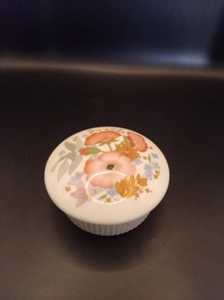 Caja joyero porcelana Wedgwood flores