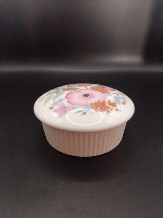 Caja joyero porcelana Wedgwood flores