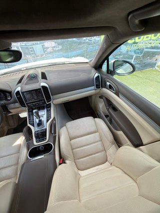 Porsche Cayenne 4.8 V8 Turbo Tiptronic