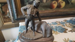 Escultura de torero pase de muleta