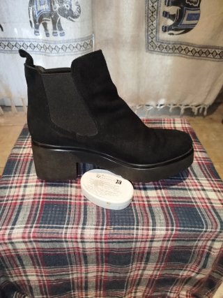 Botines negros de mujer