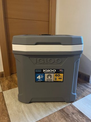 Nevera IGLOO 60 Roller 56L Gris