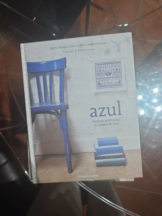 LIBROS DE BORDADO TRADICIONAL Y A PUNTO DE CRUZ